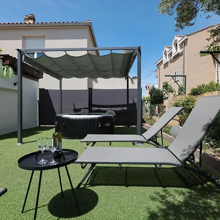 Natale Apartment *